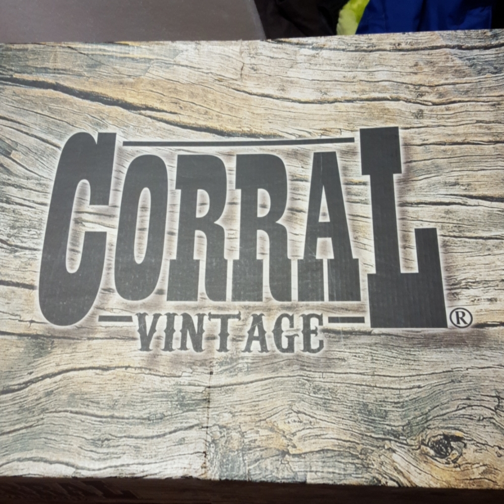 β€οΈππ’πNIB Corral TEEN vintage bronze black boots size 6β€οΈππ’π - Picture 11 of 14